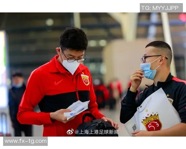 上海上港与东京球队激战正酣精彩直播全程回顾与分析